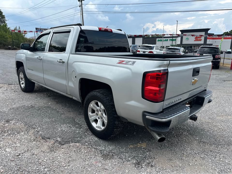 2014 Chevrolet Silverado 1500 LT photo 2