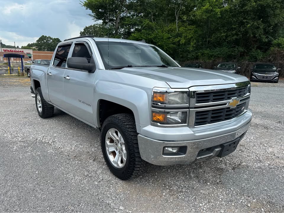 2014 Chevrolet Silverado 1500 LT photo 4