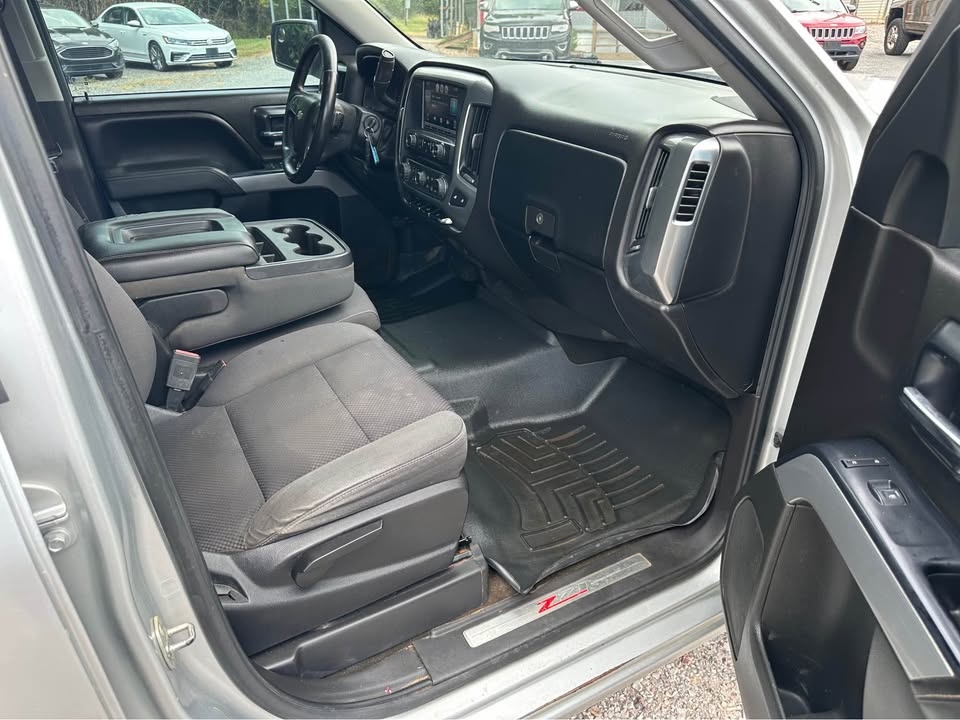 2014 Chevrolet Silverado 1500 LT photo 9