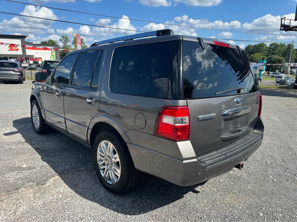 2014 Ford Expedition Limited photo 2