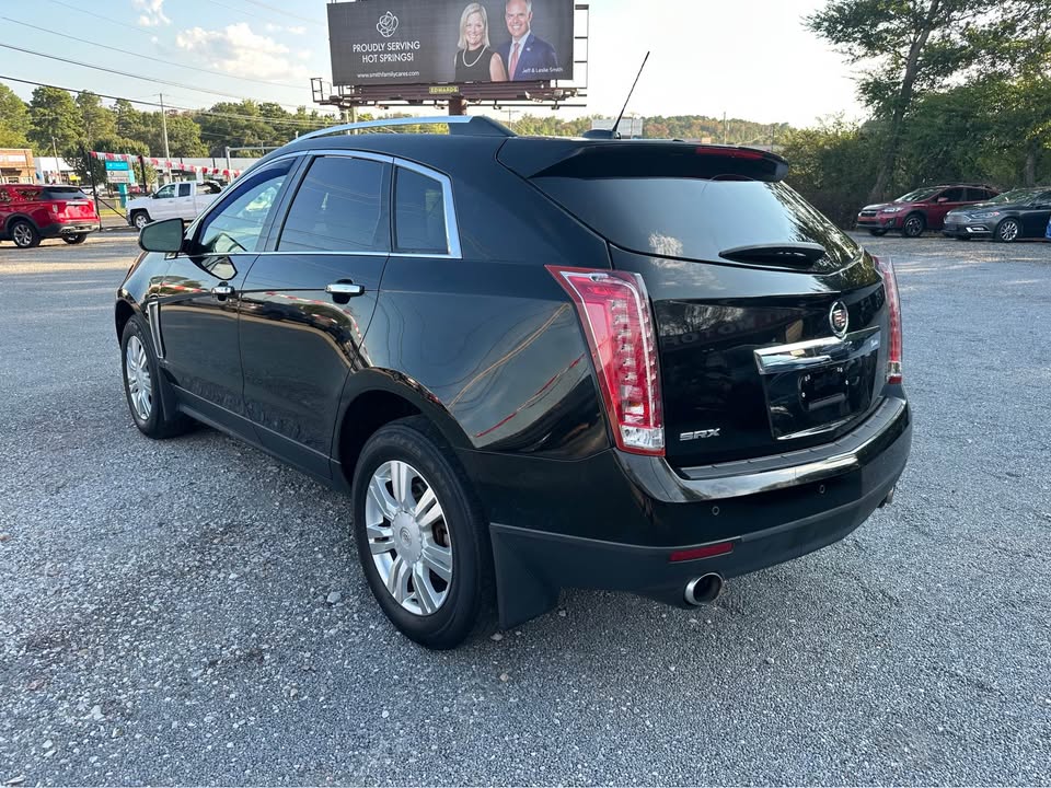 2015 Cadillac SRX Luxury photo 2