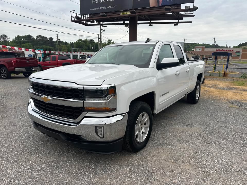 White 2017 Chevrolet Silverado 1500 LT