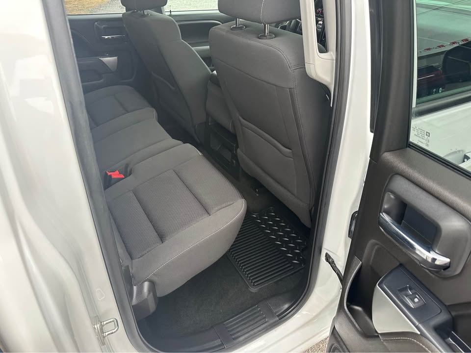 2017 Chevrolet Silverado 1500 LT photo 7