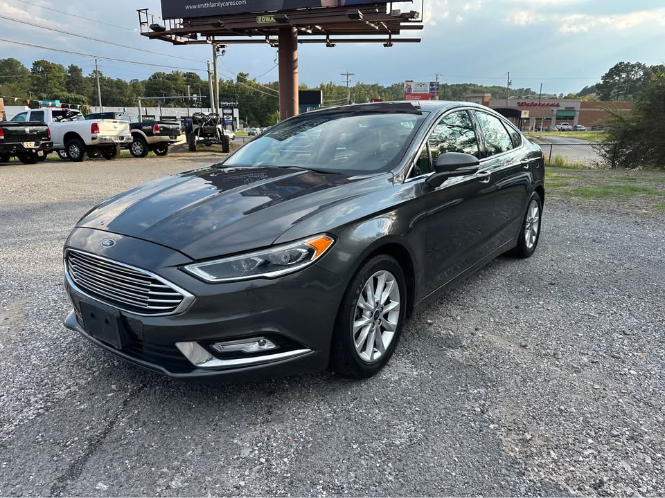 Gray 2017 Ford Fusion SE