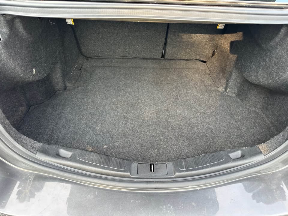 2017 Ford Fusion SE photo 8