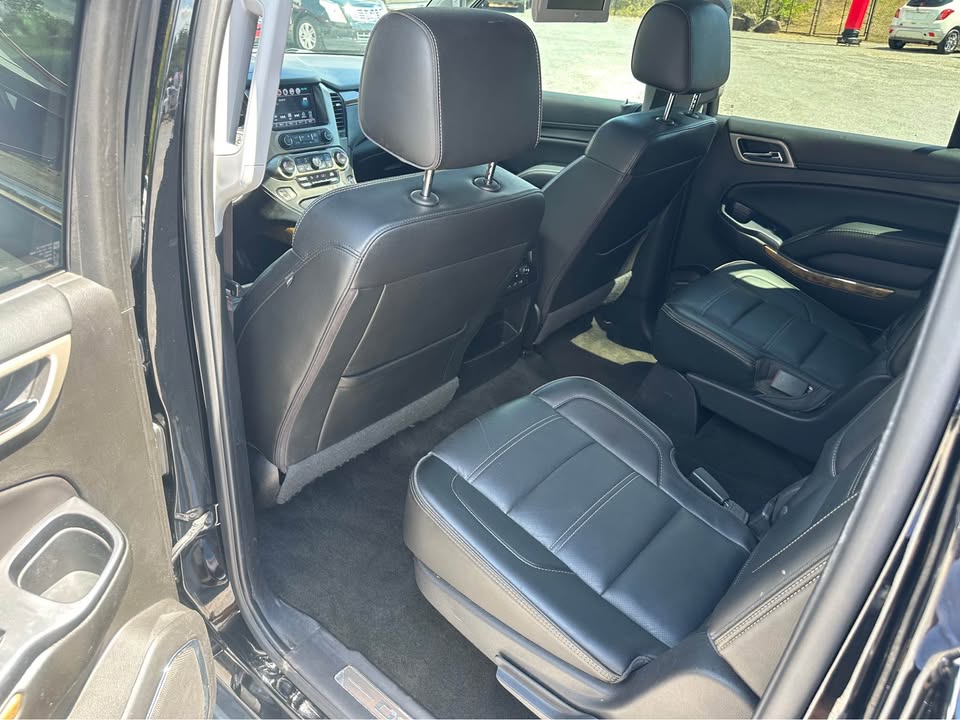 2017 GMC Yukon XL Denali photo 6