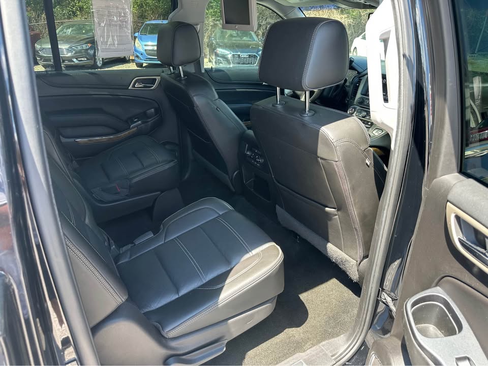 2017 GMC Yukon XL Denali photo 9