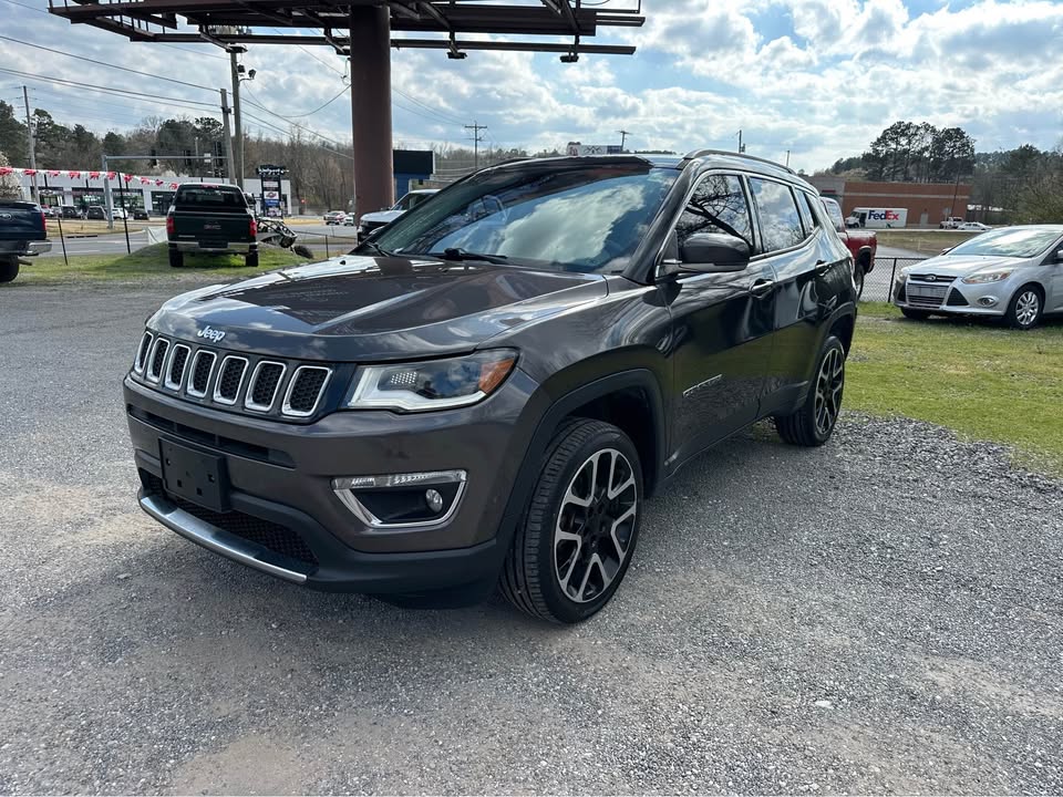 Gray 2017 Jeep Compass Limited