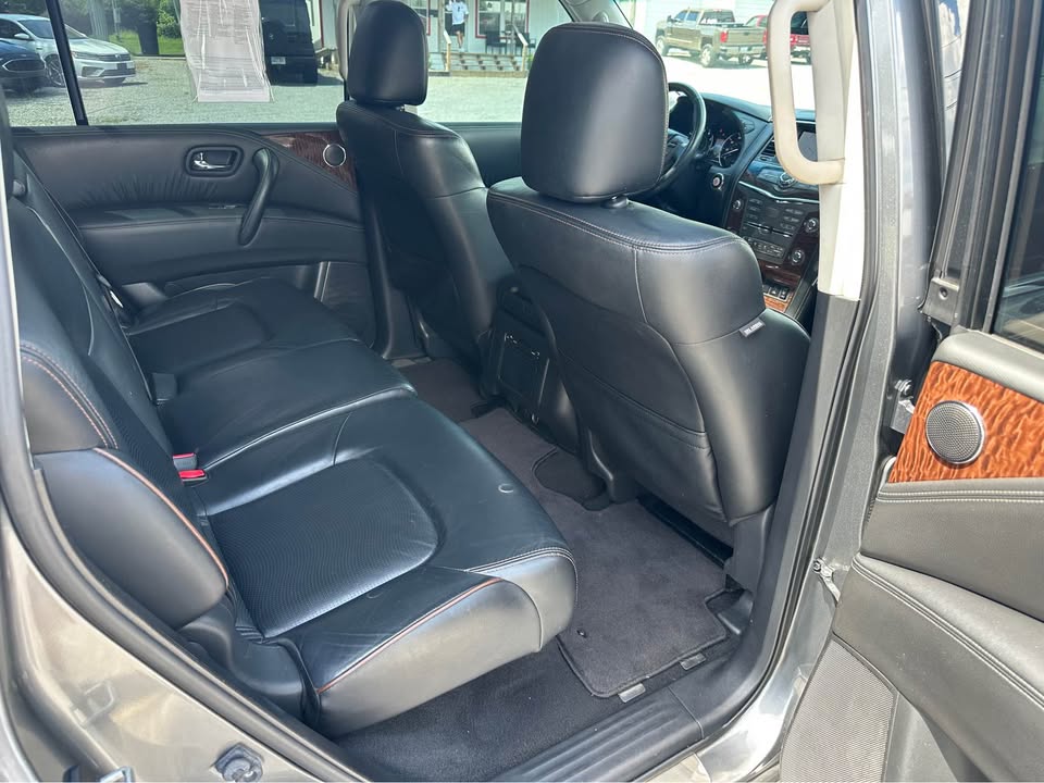 2017 Nissan Armada SL photo 9