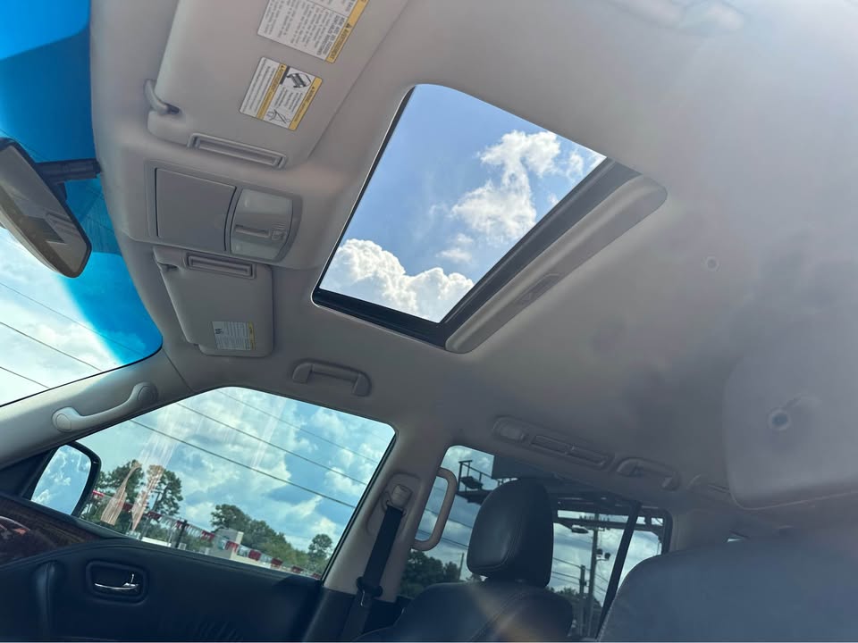 2017 Nissan Armada SL photo 12