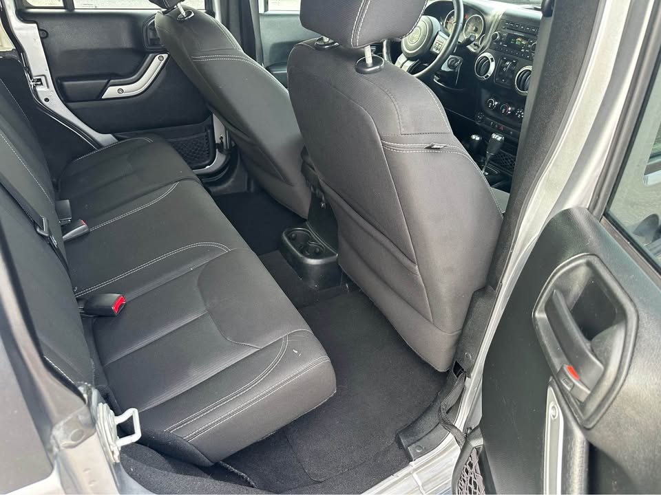 2018 Jeep Wrangler Unlimited Sahara (JK) photo 8