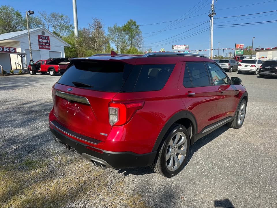 2020 Ford Explorer Platinum photo 3
