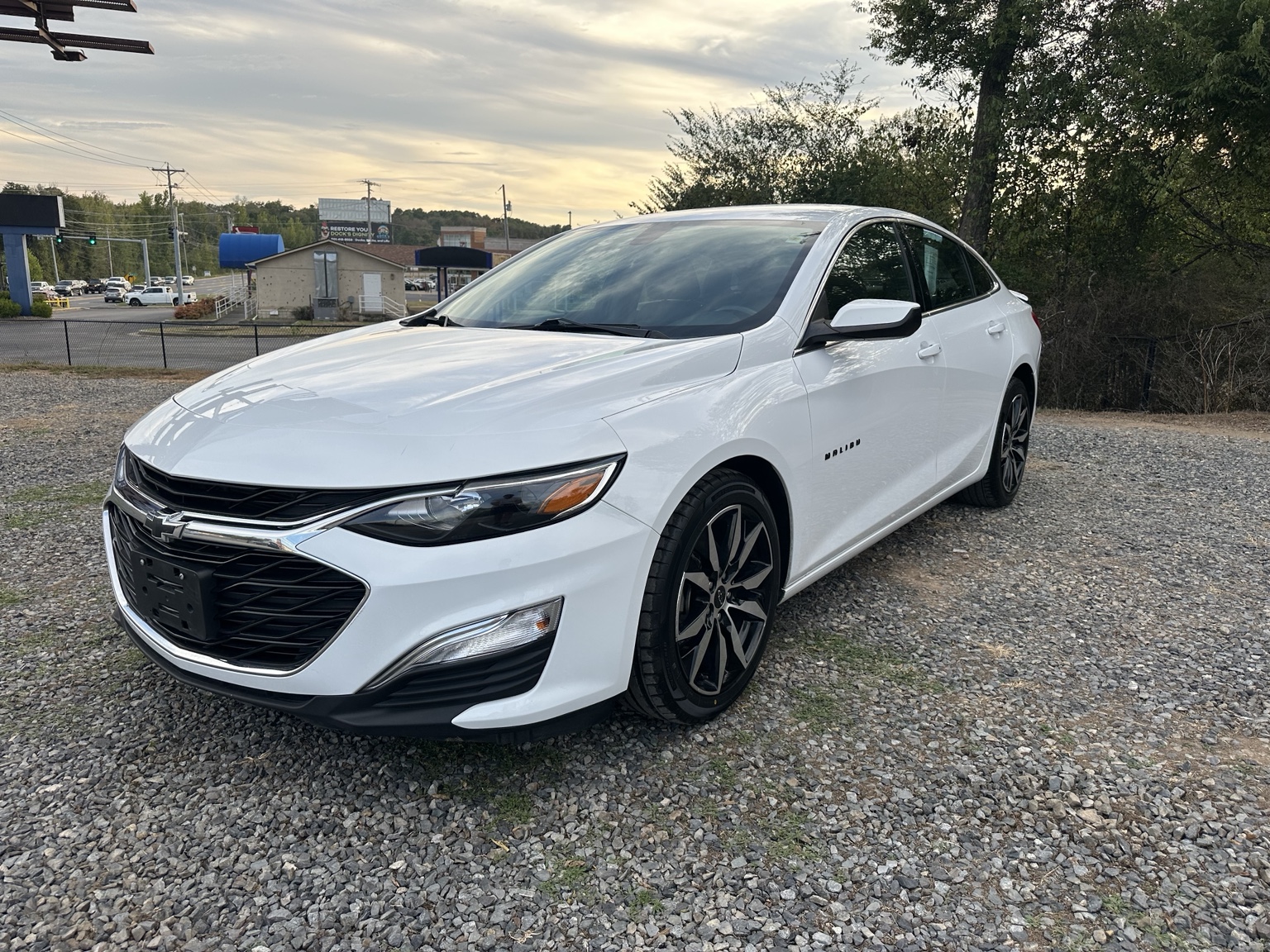 White 2022 Chevrolet Malibu RS